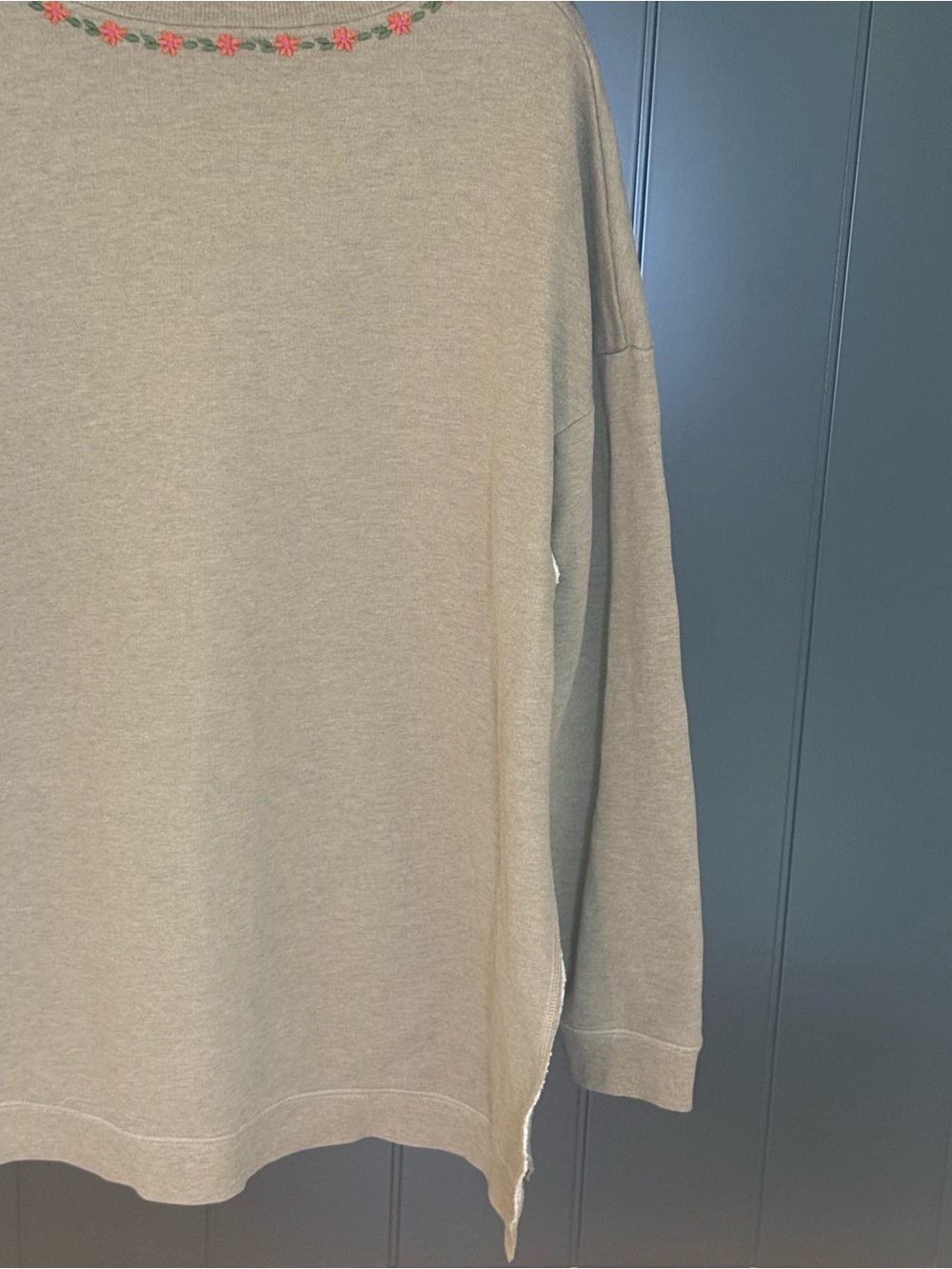 🌺 NATURAL LIFE Women’s Gray Crewneck Sweatshirt Enjoy the Little Things L/XL - Picture 12 of 13